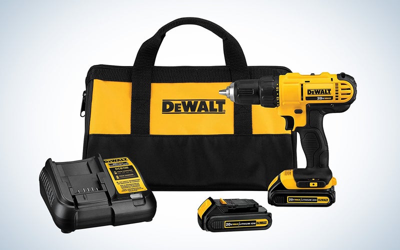 Dewalt 20v Max drill/driver set with two batteries